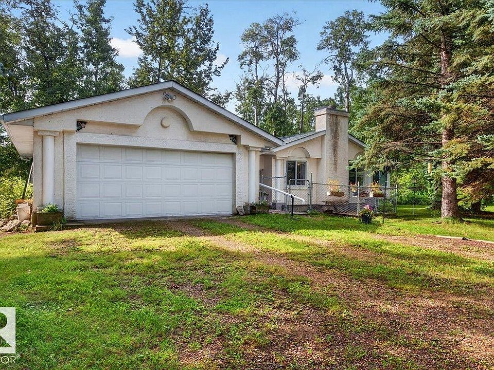1st image of 51205 Range Road 195 #121