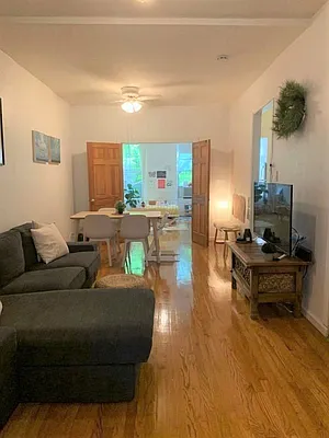Rented by Virtual Real Estate | media 29