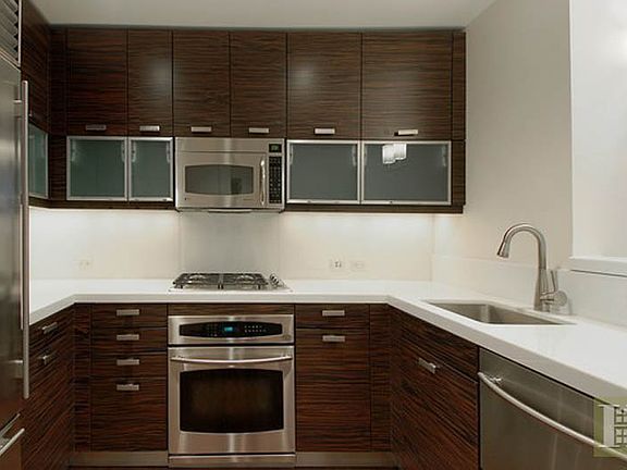 2nd image of 225 E 34th St APT 6E