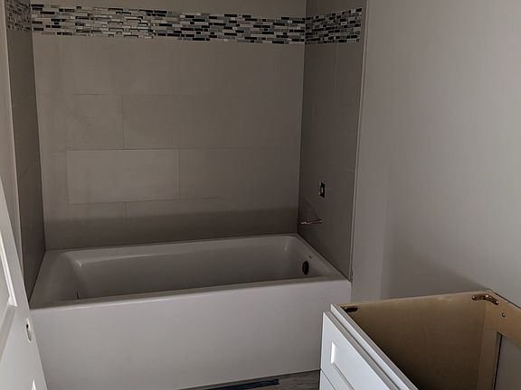 5th image of 1219 W Avocet Pl