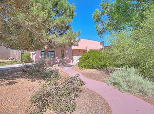 215 Wellesley Dr SE, Albuquerque, NM 87106
