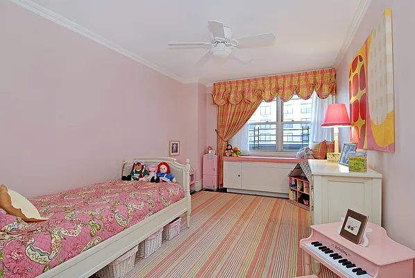 Sold by Corcoran | media 14