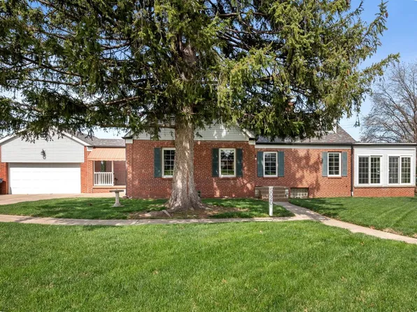5020 Creighton Dr, Saint Louis, MO 63123