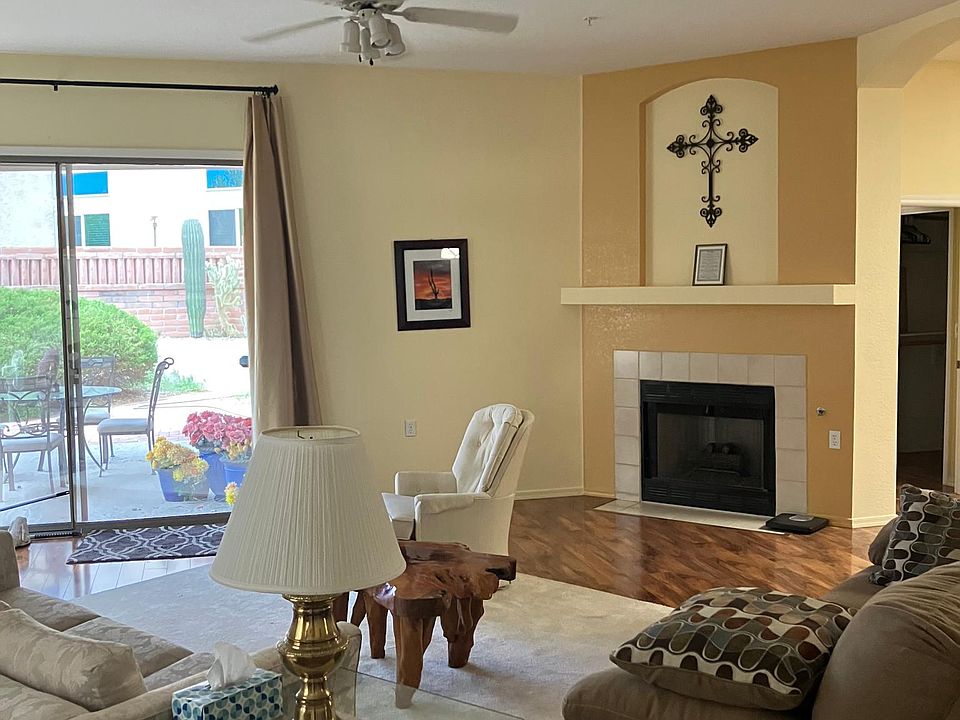 1st image of 472 W Pecan Valley Dr