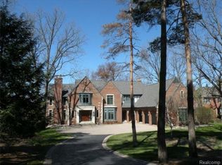 6476 Cornerstone Ln, Rochester Hills, MI 48306