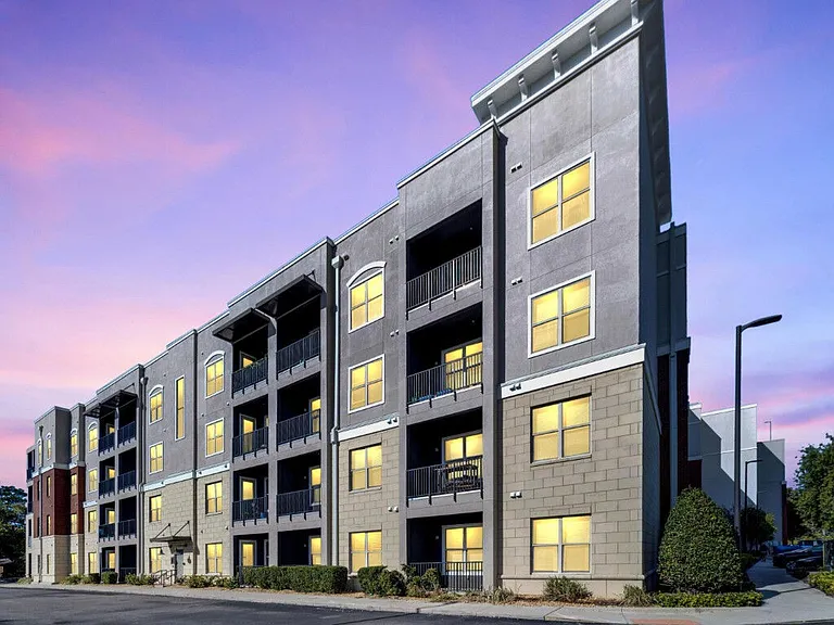 Varela Westshore Apartments — Photo 44