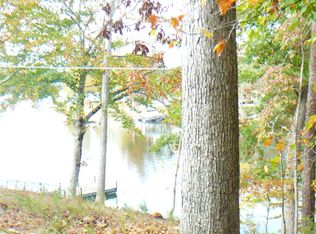 44 Birds Ln, Abbeville, SC 29620