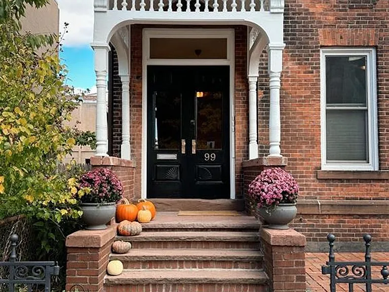99 Olive St — Photo 24