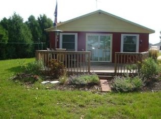20 N Point Dr, Johnson Lake, NE 68937