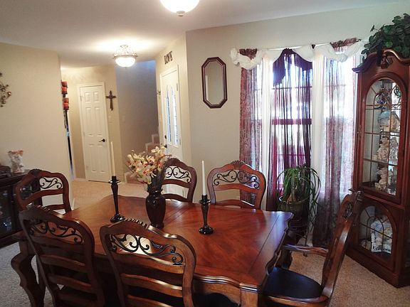 Dining and Entry