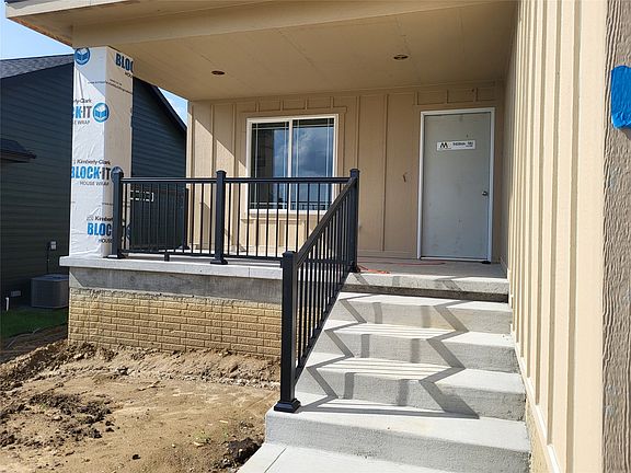 2nd image of 1875 E Autumn Trail Cir