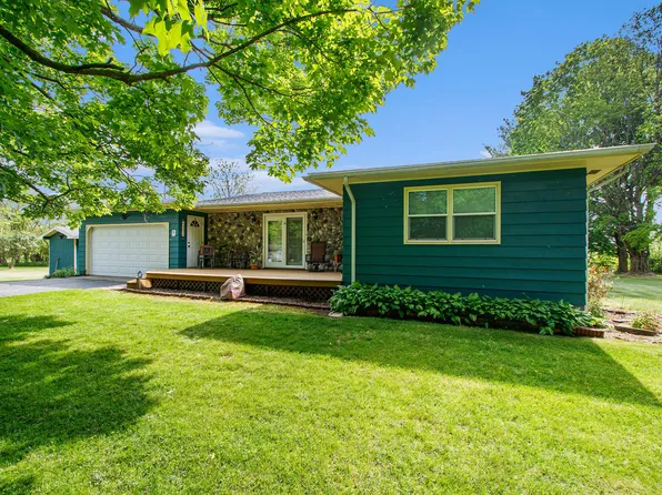 49961 County Road 687, Hartford, MI 49057
