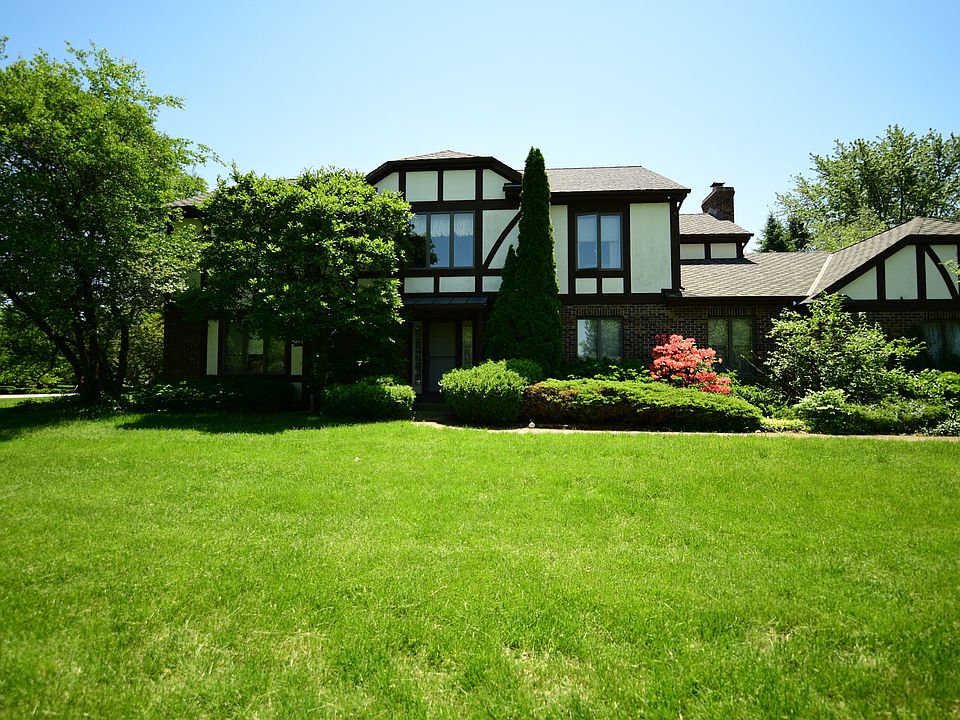 1st image of 11N233 Williamsburg Dr