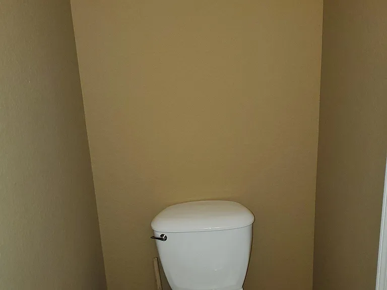 1/2 bath (new photo to come)