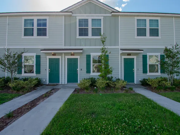 882 Rotary Rd, Jacksonville, FL 32211