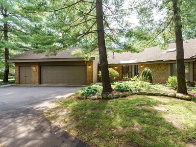 7672 E Saint Andrews Cir, Portage, MI, 49024