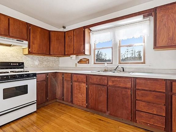 4th image of 35951 Osseo Road