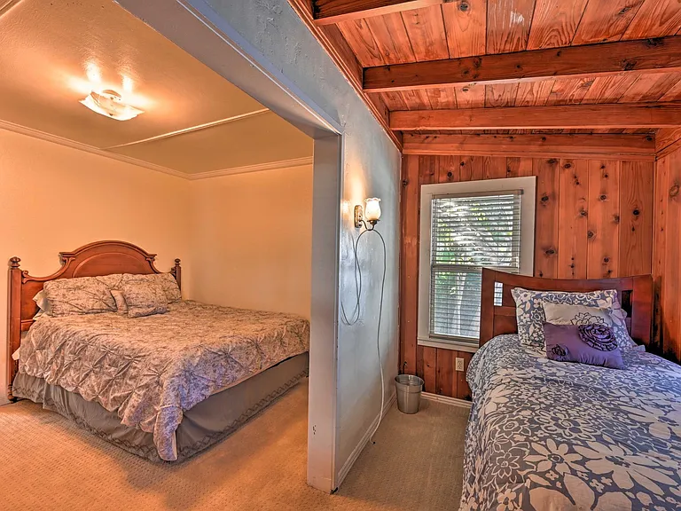 2139 Torrey Pines Rd — Photo 16