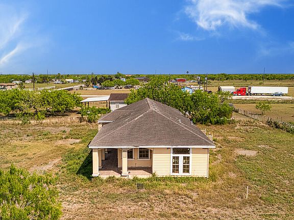 3rd image of 32360 Lemon Dr