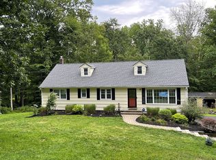 4 Frederick Pl, Chester, NJ 07930