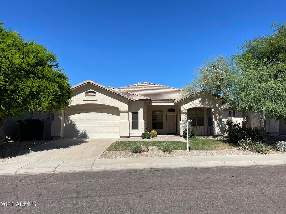 Building Photo - 7322 E Gallego Ln