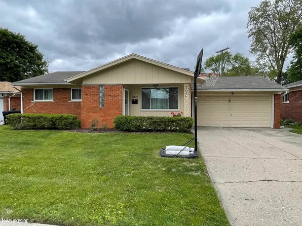 11527 Crown Dr, Sterling Heights, MI 48314
