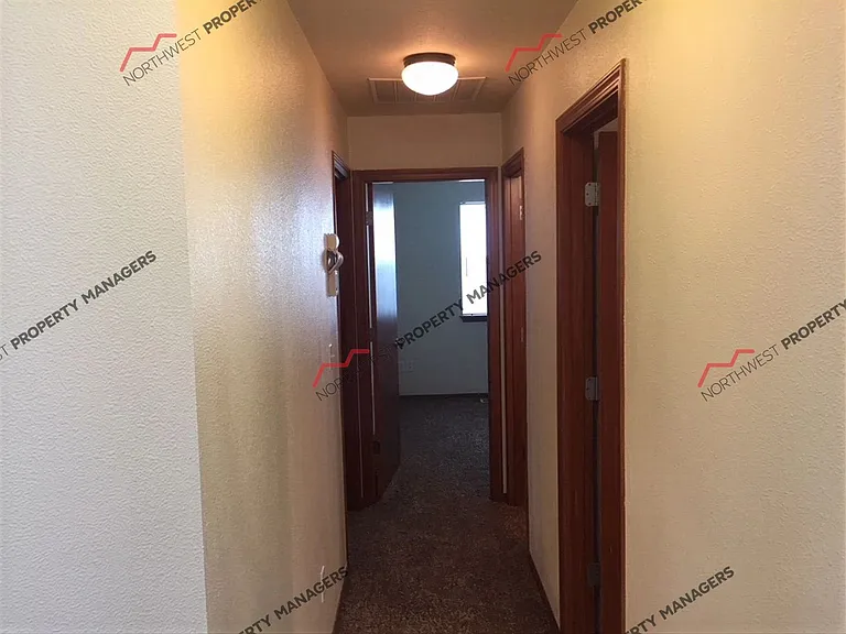 148 Wind River Dr — Photo 6