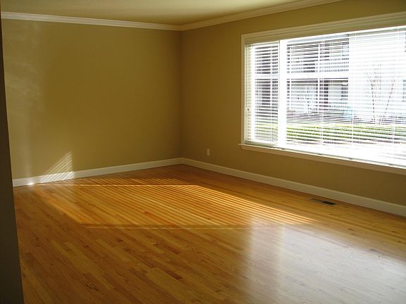 LOVING ROOM