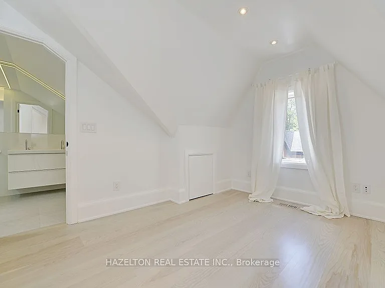 12 Webster Ave — Photo 25