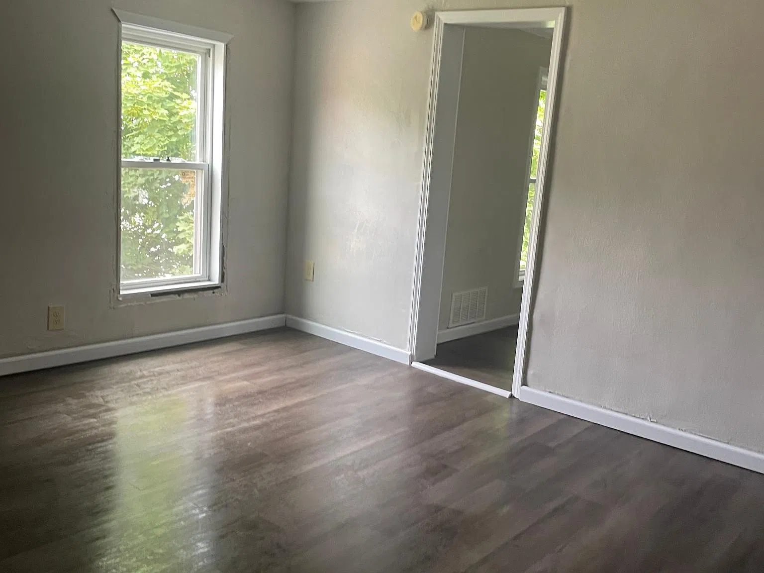 3 bed, 1292 sqft, $1,150 — Photo 2
