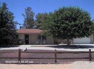 15606 Washoan Rd, Apple Valley, CA 92307