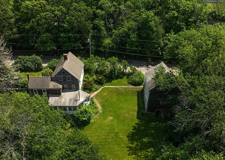 1st image of 38 Booth Hill Rd