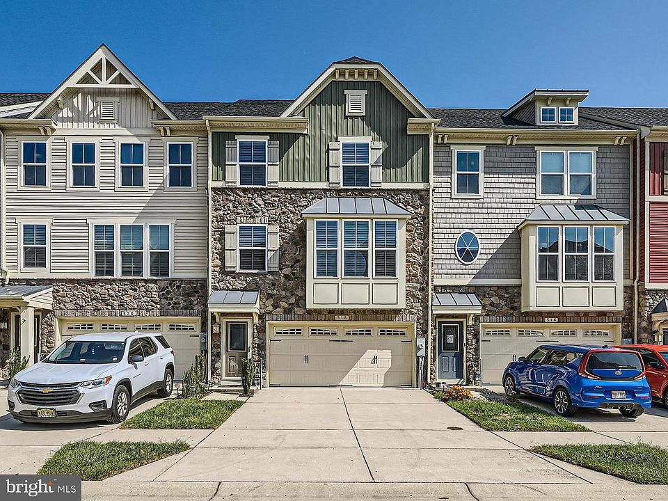1st image of 518 Fox River Hills Way