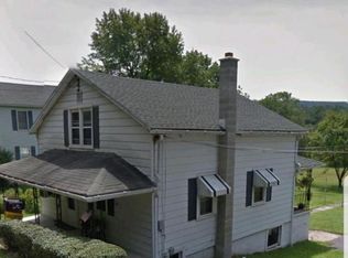 110 Rock Rd, Pine Grove, PA 17963
