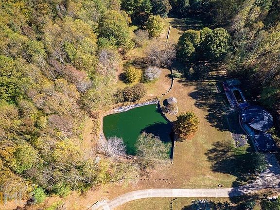 4th image of 1085 Pegasus Farm Ln