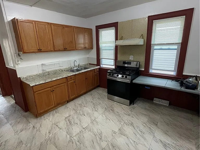 298 Winslow Ave #1 — Photo 10