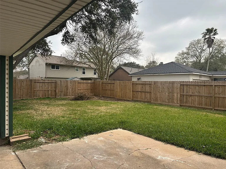 402 Oak Harbor Dr — Photo 26
