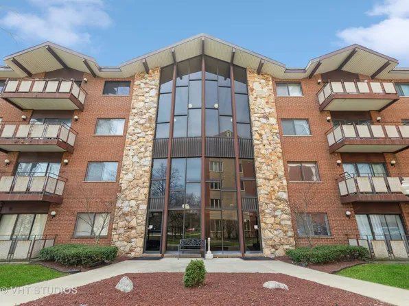 2311 W 183rd St #404, Homewood, IL 60430