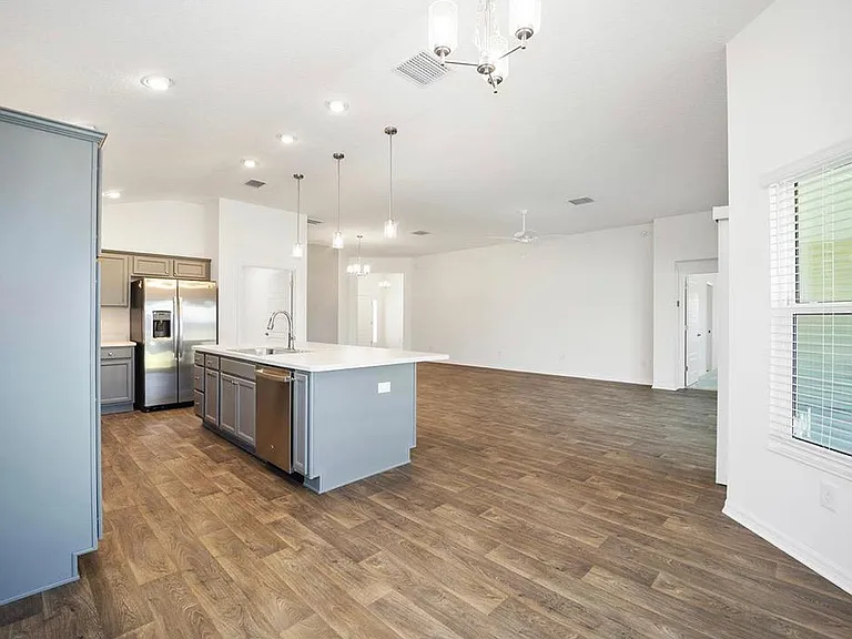 Breakfast book or 2nd dining room area near kitchen