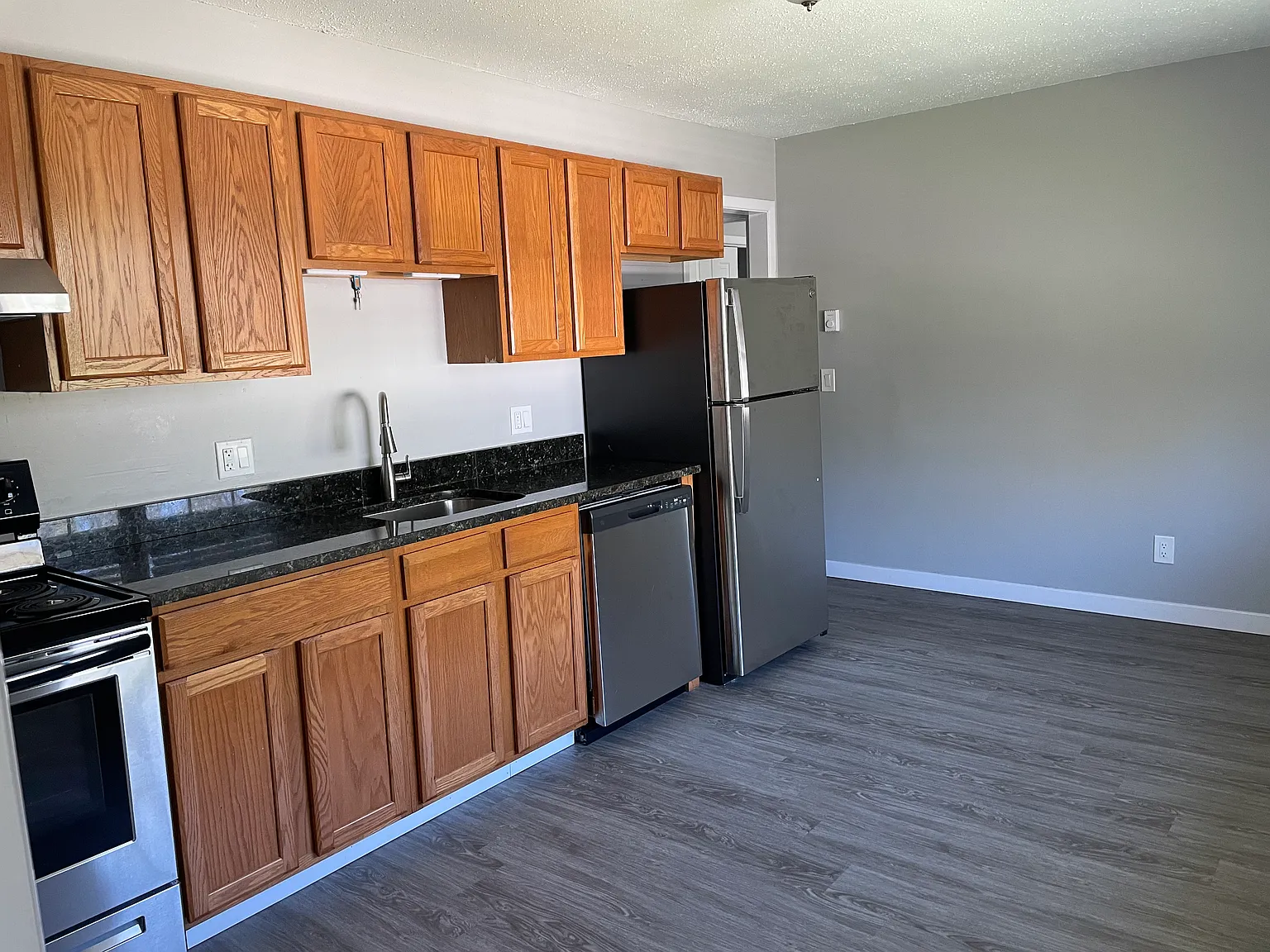 Marshfield Apartments — Photo 2