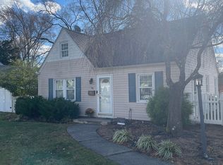 16 Brookside Ave, Pompton Plains, NJ