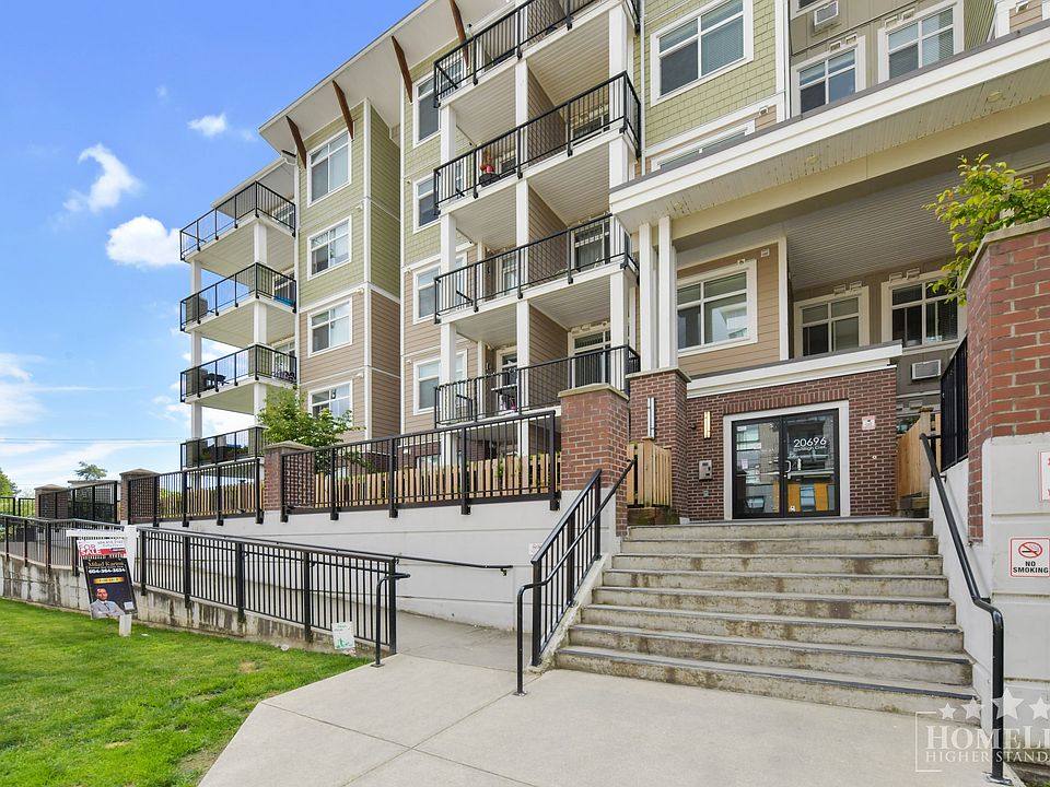 1st image of 20696 Eastleigh Cres #318
