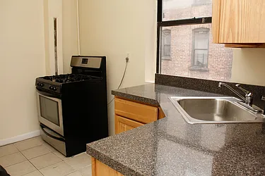 Rented by Uptown Flats LLC