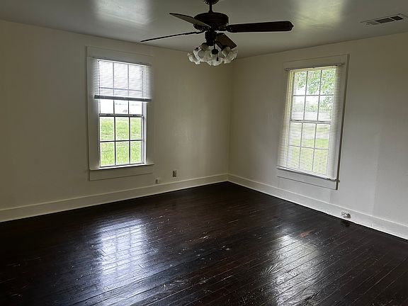 5th image of 787 Logtown Loop Rd