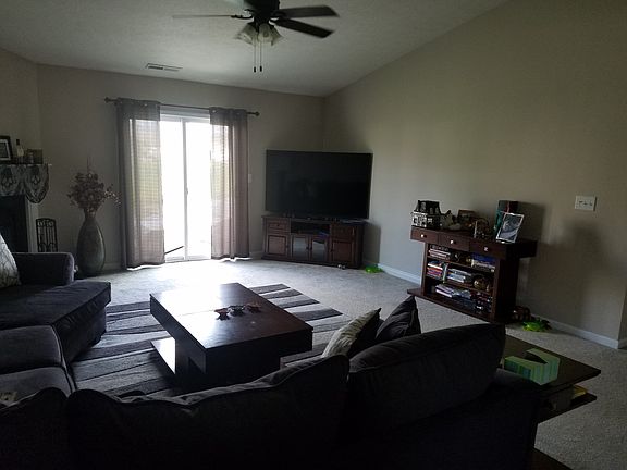 4th image of 4549 Angelica Dr