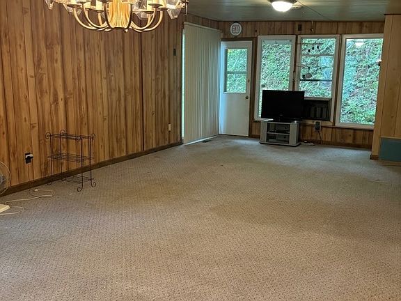 5th image of 245 Little Deer Creek Rd