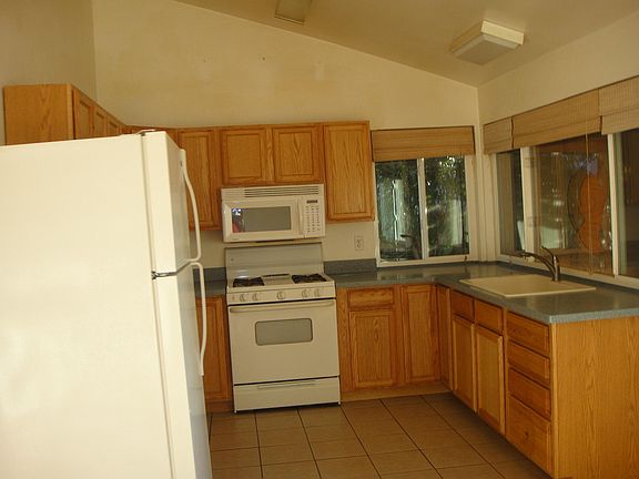 2nd image of 1553 Trellis Ln