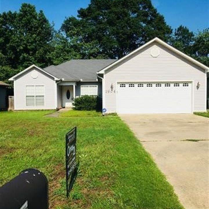 1st image of 1904 Hidden Oaks Dr