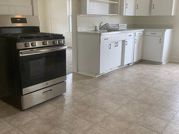 3rd image of 43 Main St #1