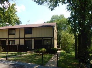 11100 Sugartrail Dr, Saint Louis, MO 63136